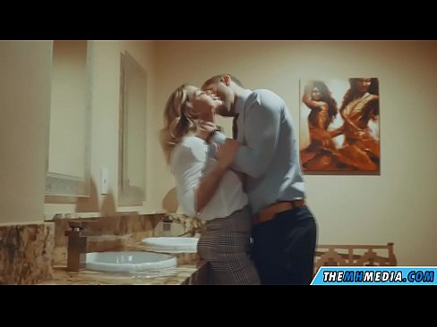 ❤️ Nuair a bhios fionn mòr gad mhealladh ann an seòmar fois poblach Gnè càileachd aig porn gd.pornogroupp.ru